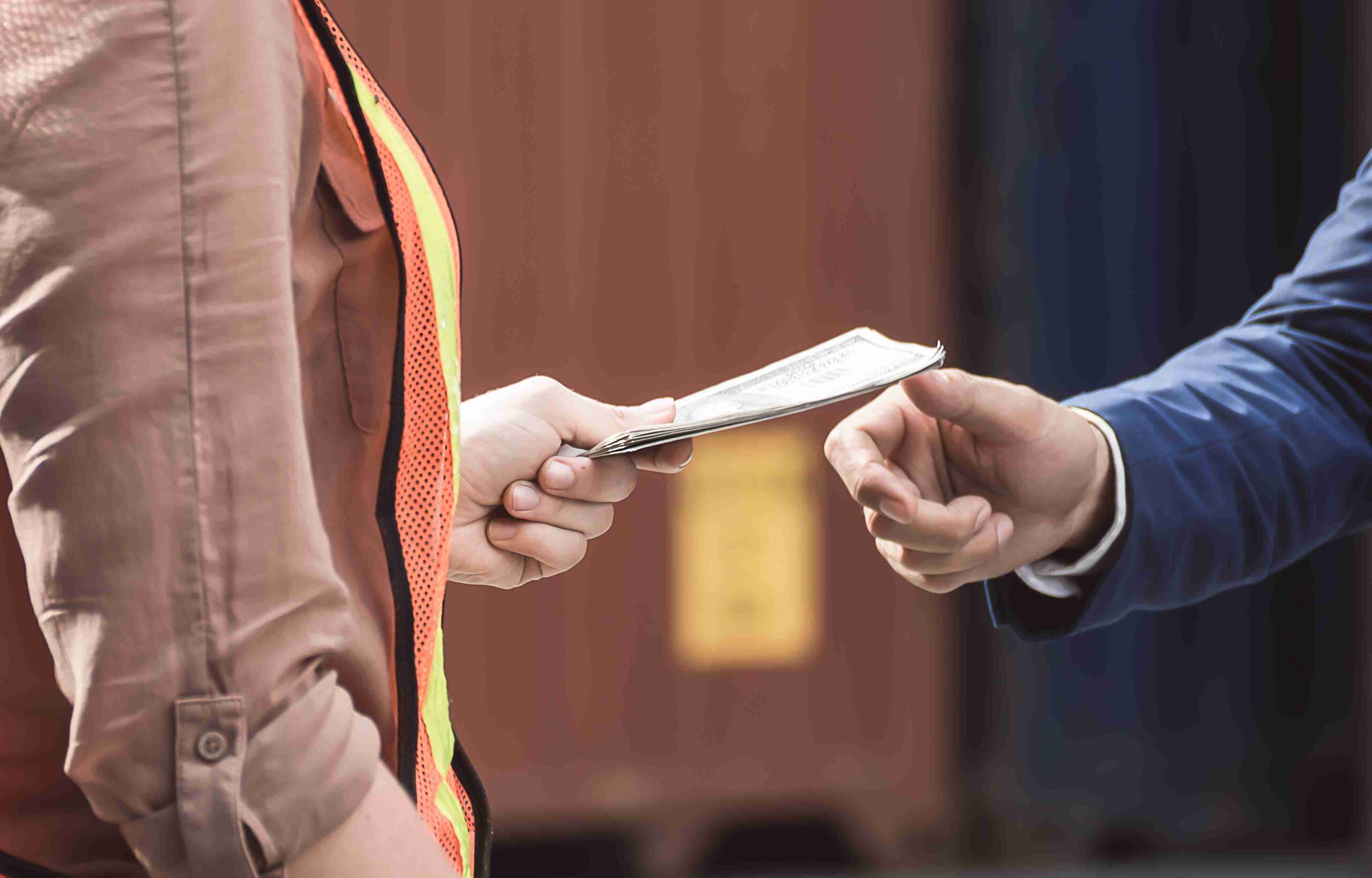 ¿Puedo reclamar una indemnización por los salarios perdidos tras un accidente de tráfico en Nuevo México?